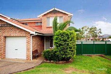 2/10 Claremont Cres, Hinchinbrook, NSW 2168