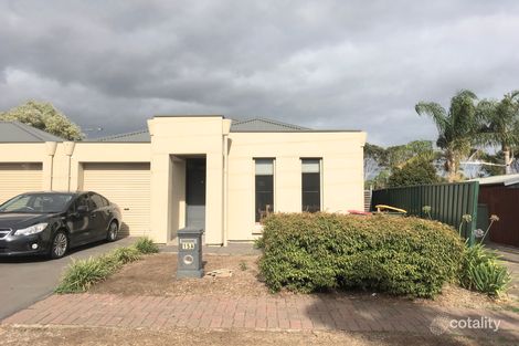 15 Lomond Cres, Morphett Vale, SA 5162