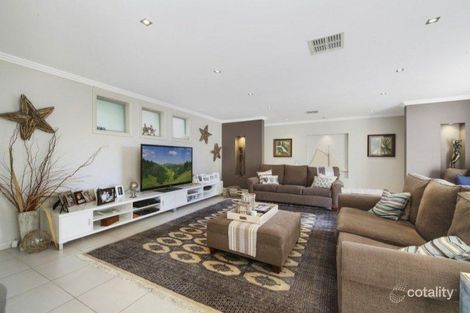 56 Rickard St, Bateau Bay, NSW 2261