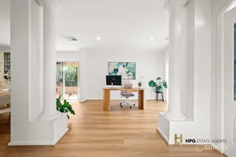 Property photo of 24 Alanbrae Terrace Attwood VIC 3049