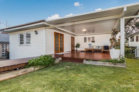 Property photo of 129 Fletcher Parade Bardon QLD 4065