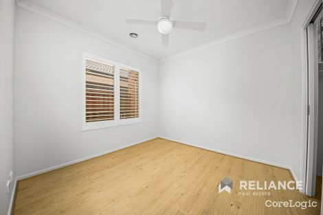 Property photo of 34 Seagrass Crescent Point Cook VIC 3030