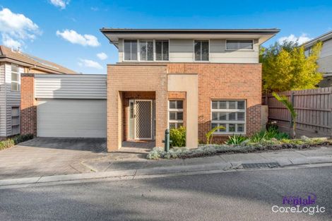 Property photo of 9 Barrier Reef Circuit Endeavour Hills VIC 3802