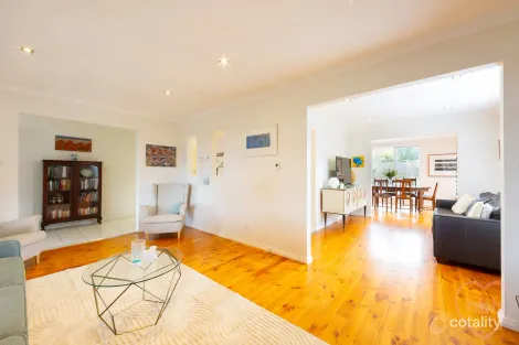 Property photo of 15 Collier Street Curtin ACT 2605