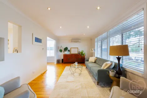 Property photo of 15 Collier Street Curtin ACT 2605