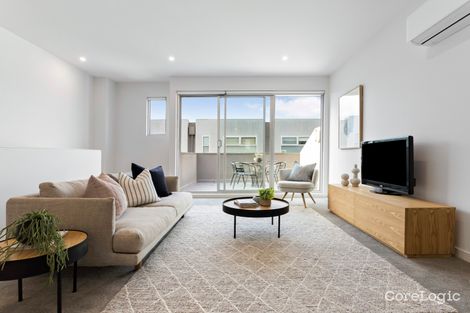 Property photo of 215/285-305 Centre Road Bentleigh VIC 3204