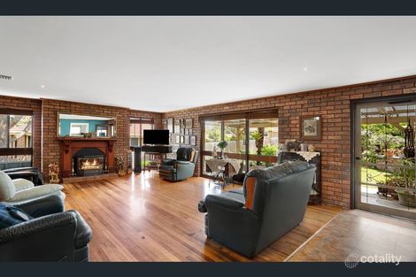 Property photo of 31 Jessop Street Greensborough VIC 3088