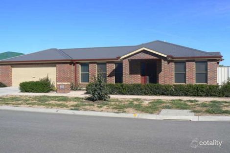 14 Julian Ct, Epsom, VIC 3551