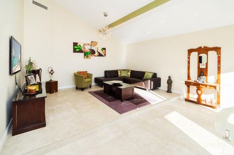 Property photo of 11 Tamarind Place Alfords Point NSW 2234
