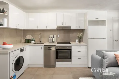 Property photo of 3/2 Gailey Road St Lucia QLD 4067