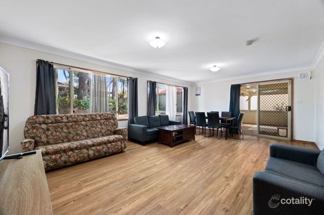 Property photo of 21 Fitzgibbon Lane Rosemeadow NSW 2560