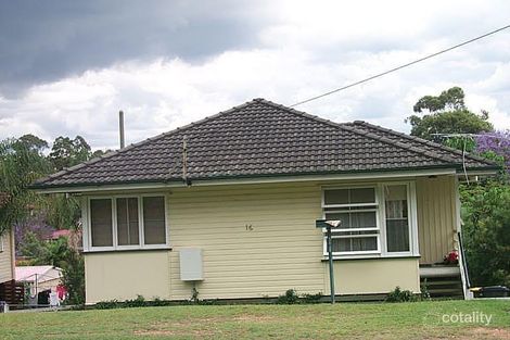 16 Landscape St, Stafford Heights, QLD 4053