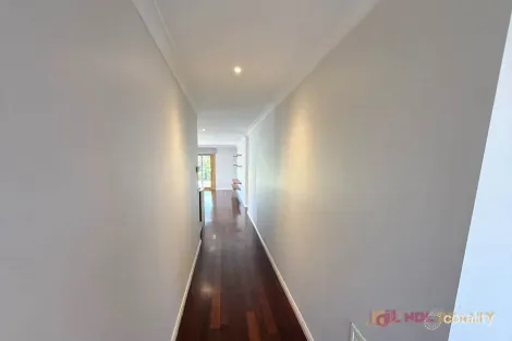 Property photo of 26 Giverny Close Burnside Heights VIC 3023