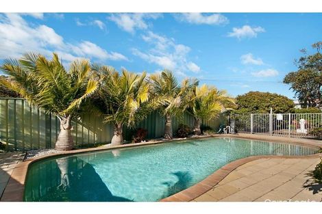 Property photo of 2 Lewis Crescent Forresters Beach NSW 2260