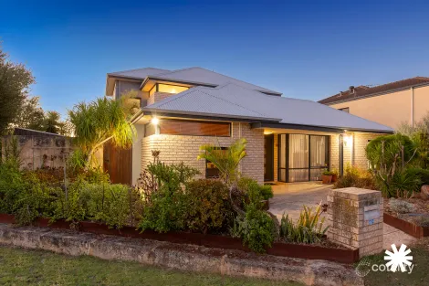 Property photo of 26 Barang Circuit Karawara WA 6152