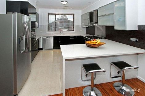 Property photo of 10 Uplands Place Thomastown VIC 3074