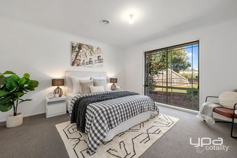 Property photo of 17 Peters Close Maddingley VIC 3340