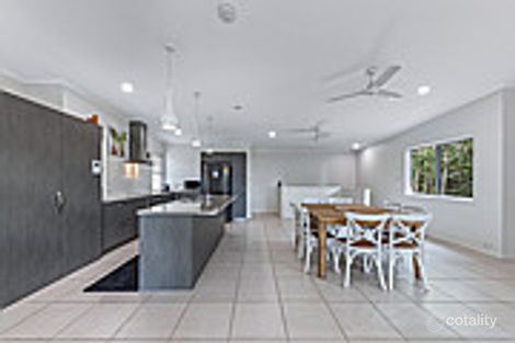 Property photo of 6A Yachtsmans Parade Cannonvale QLD 4802
