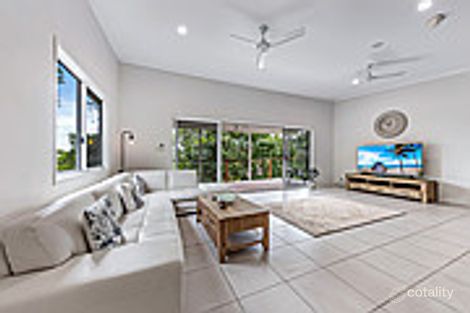 Property photo of 6A Yachtsmans Parade Cannonvale QLD 4802