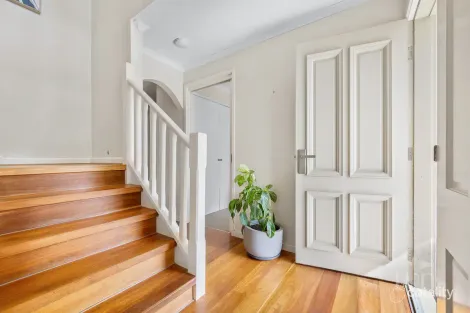 Property photo of 16 Ilari Court Mount Martha VIC 3934