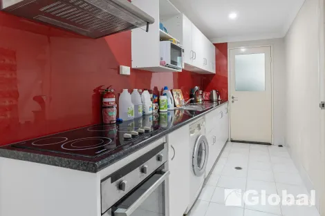 Property photo of 14 Desreaux Close Eleebana NSW 2282