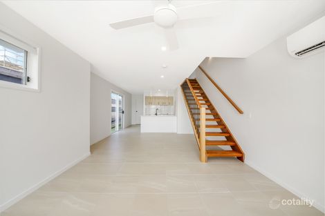 Property photo of 32 Hem Lane Nirimba QLD 4551