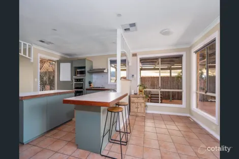 Property photo of 16 Wright Court Somerville WA 6430