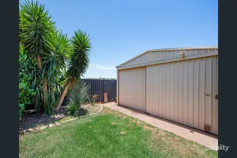 Property photo of 16 Wright Court Somerville WA 6430