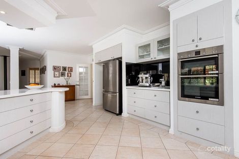 Property photo of 2 Viking Road Dalkeith WA 6009