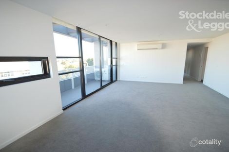 Property photo of 301/175 Kangaroo Road Hughesdale VIC 3166