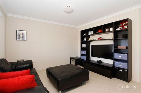 Property photo of 7 Bree Close Atwell WA 6164