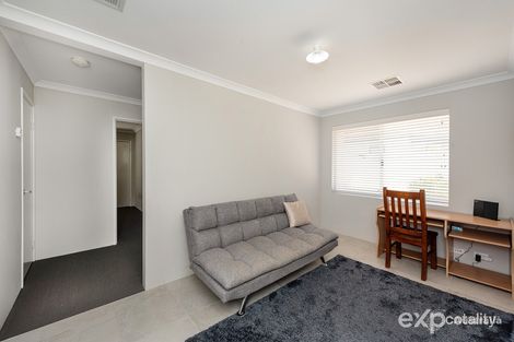 Property photo of 8 Dalwallinu Terrace Dawesville WA 6211