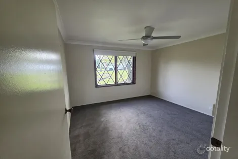 Property photo of 2 Nuthall Crescent Young NSW 2594