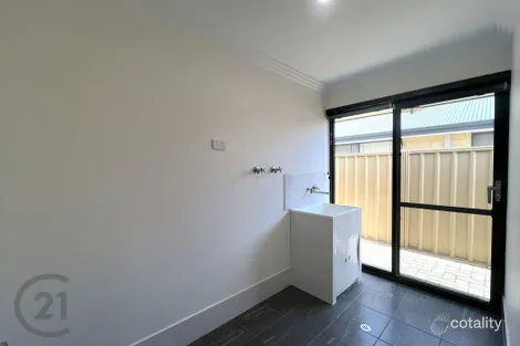 Property photo of 5 Primrose Vista Millbridge WA 6232