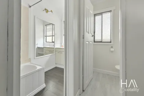 Property photo of 12 Lanena Crescent Lanena TAS 7275