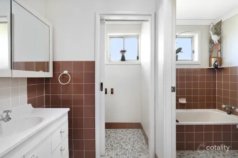 Property photo of 16 Belwarra Avenue Figtree NSW 2525