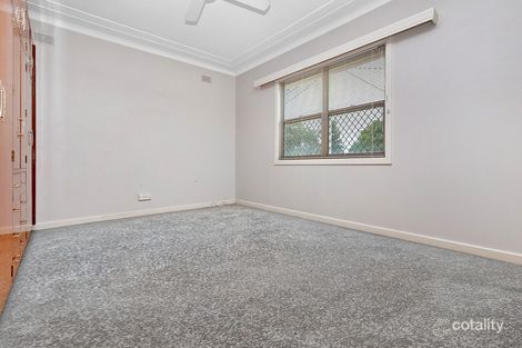 Property photo of 4 Poyner Avenue Glendale NSW 2285