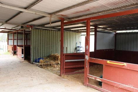 Property photo of 70 Bullock Drive Oakford WA 6121