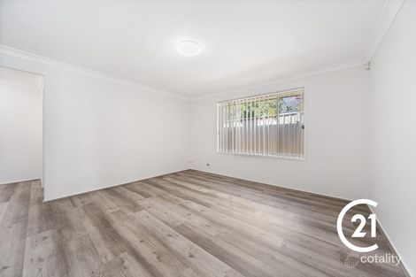 Property photo of 18 Ridgeway Close West Hoxton NSW 2171