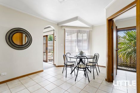 Property photo of 4/5 Toolambool Road Carnegie VIC 3163