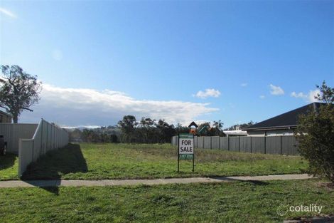 Property photo of 13 William Hovell Way Yea VIC 3717