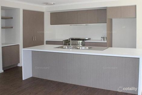 Property photo of 13 Vista Circuit Westmeadows VIC 3049