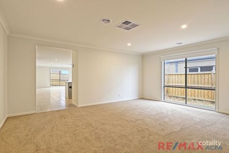 Property photo of 29 Sapling Boulevard Tarneit VIC 3029