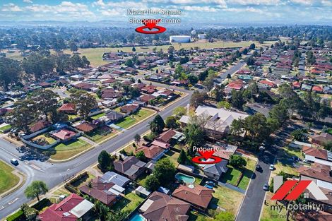 Property photo of 33 Cuscus Place St Helens Park NSW 2560