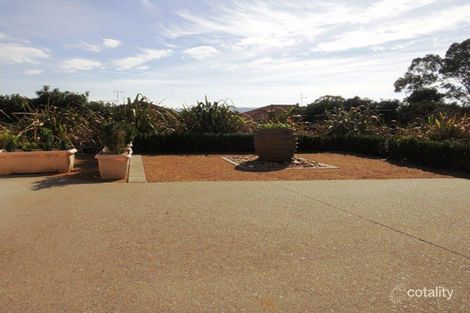 Property photo of 8 Delmar Crescent Karabar NSW 2620