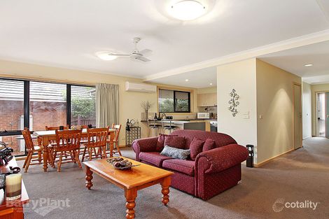 Property photo of 2/43 Narcissus Avenue Boronia VIC 3155