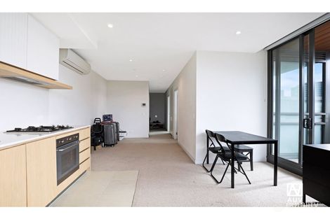 Property photo of 114/58 Kambrook Road Caulfield North VIC 3161