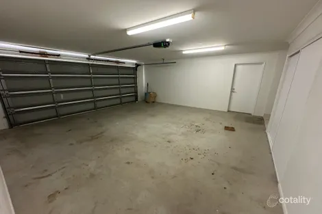 Property photo of 2 Bragg Court Kirkwood QLD 4680