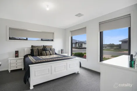 Property photo of 2 Gordal Close Angle Vale SA 5117
