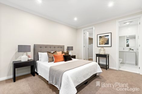 Property photo of 2/9 Carrathool Street Bulleen VIC 3105